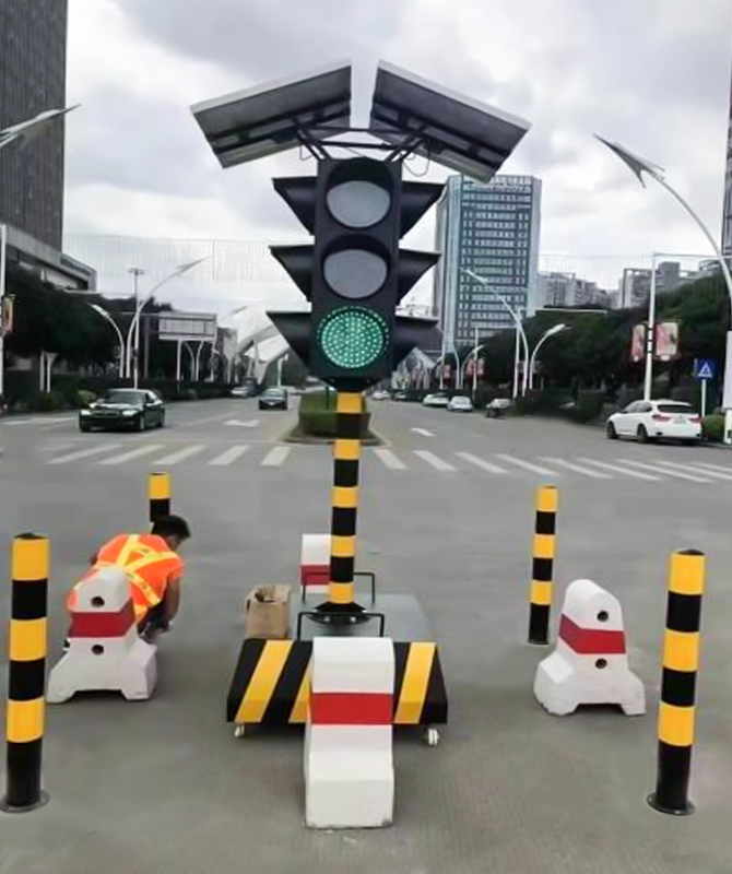 Solar Powered Traffic Signal Lights Solar powered traffic signal lights